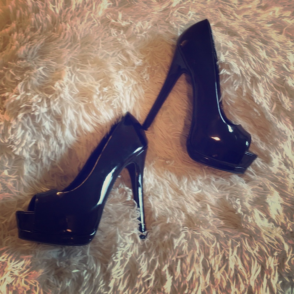Peep toe heels